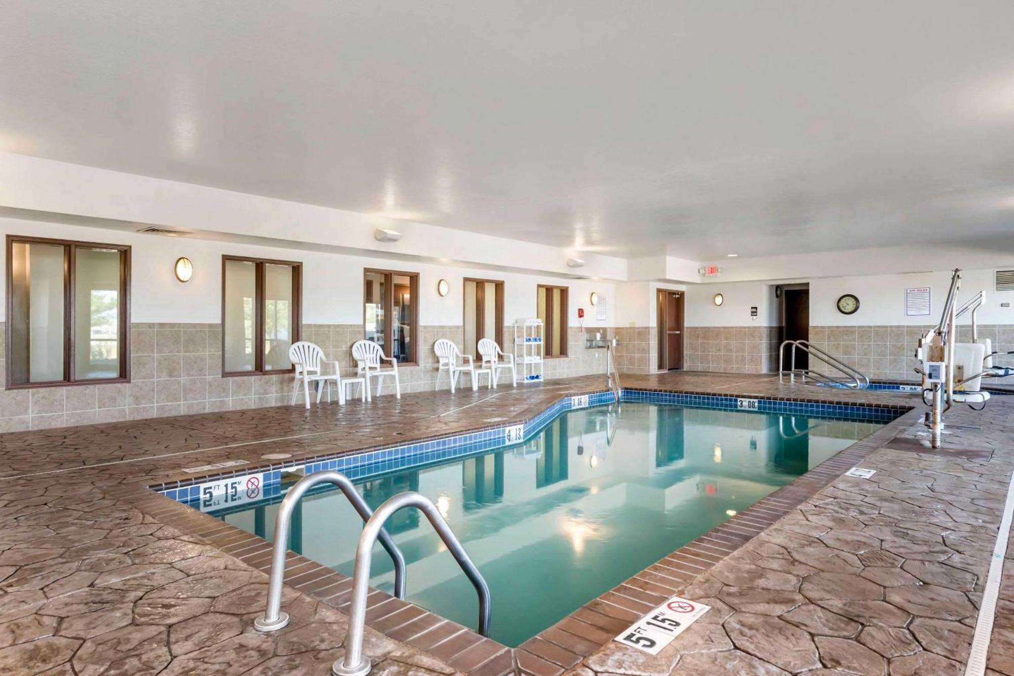 Comfort Suites Conference Center Rapid City Luaran gambar